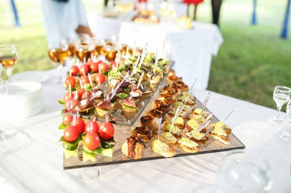 Guide sur les meilleurs traiteurs pour un anniversaire à Paris